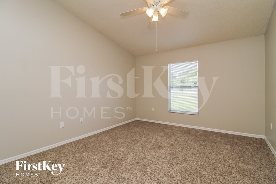 Building Photo - 6528 Viewpoint Ct