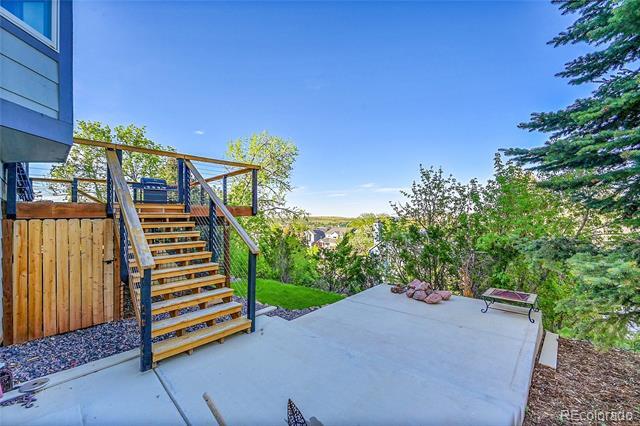 Building Photo - 540 Somerset Dr