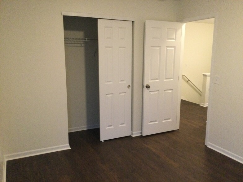 Building Photo - 7885 Butterfield Ln