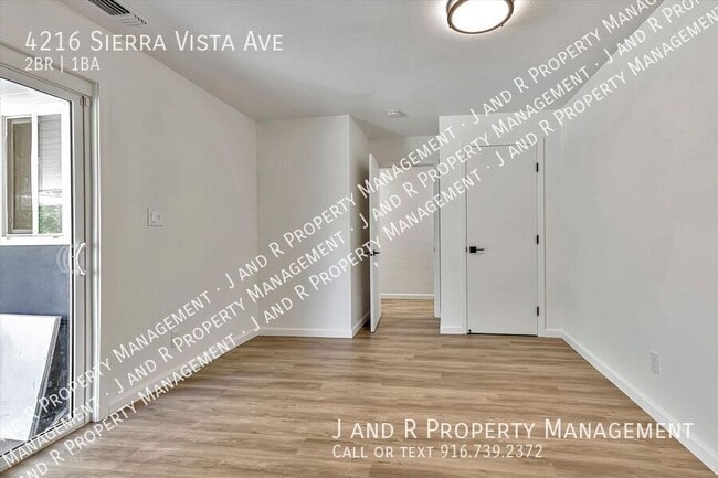Building Photo - 4216 Sierra Vista Ave