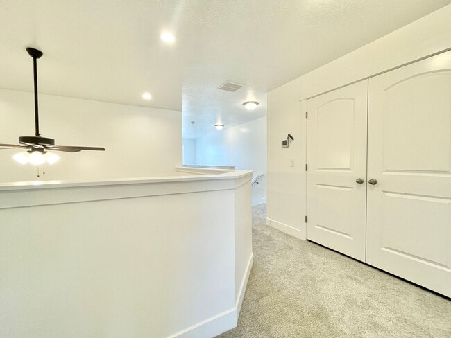 Building Photo - Beautiful Poolside Townhome at The Exchange!