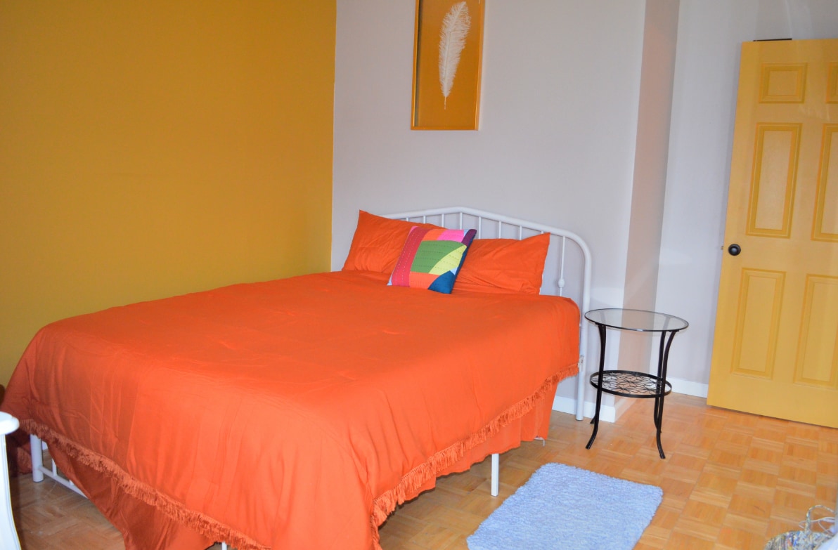 Building Photo - 8871 Belmont St