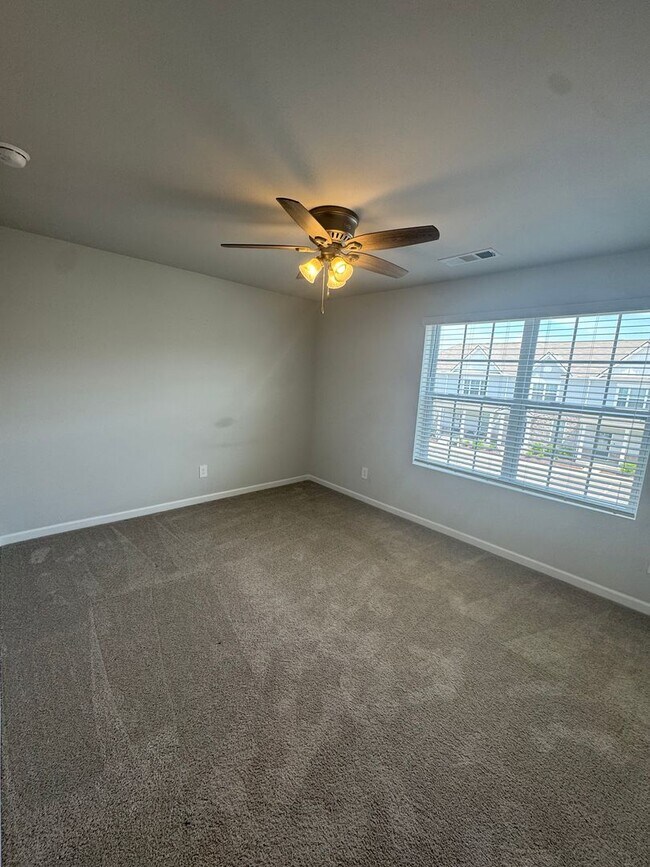 Building Photo - 1406 Walker Wy