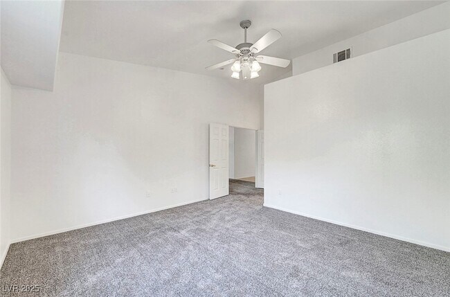 Building Photo - 10552 Pine Pointe Ave
