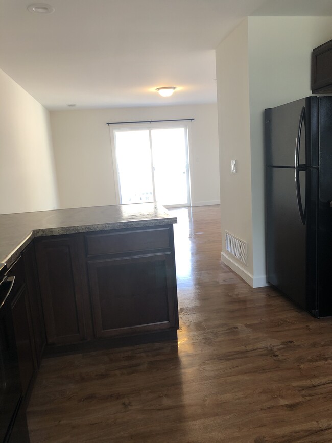 Kitchen/ Dining Area - Taylor Court