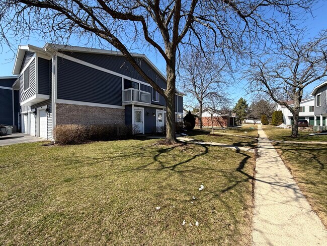 Building Photo - 380 Pierce Ct