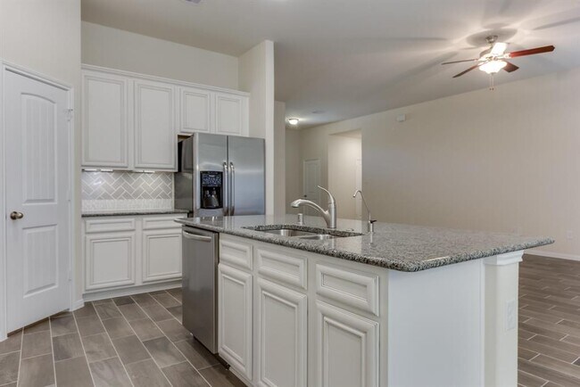 Building Photo - 1515 Holly Chase Ct