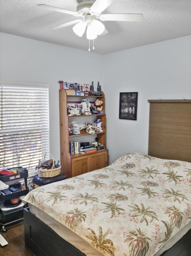 Building Photo - 2414 Longview St