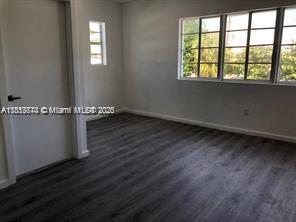 Building Photo - 810 7th St