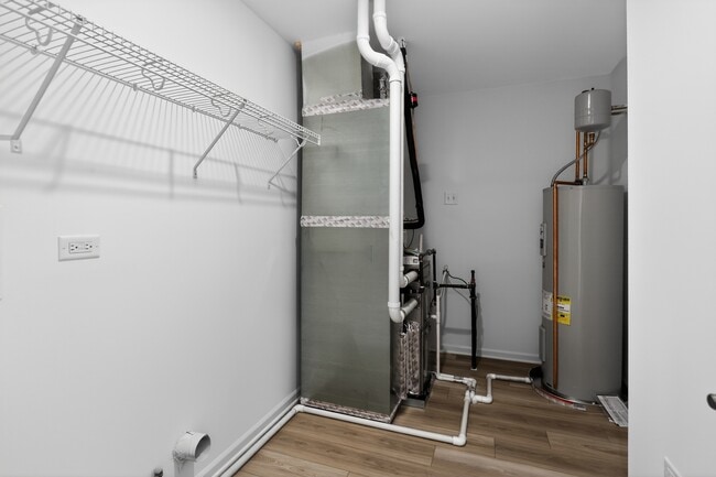 Building Photo - 247 Cooney Wy