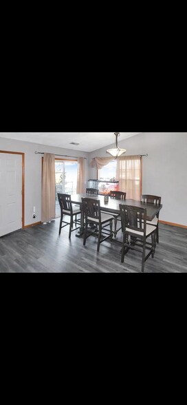 Building Photo - 558 Mosaic Ln