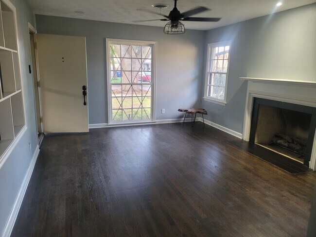 Living Room - 1326 McAdams Ave