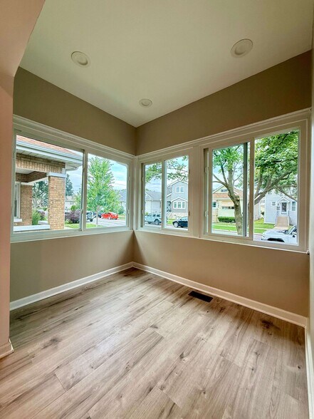 Building Photo - 2130 N 73rd Ave