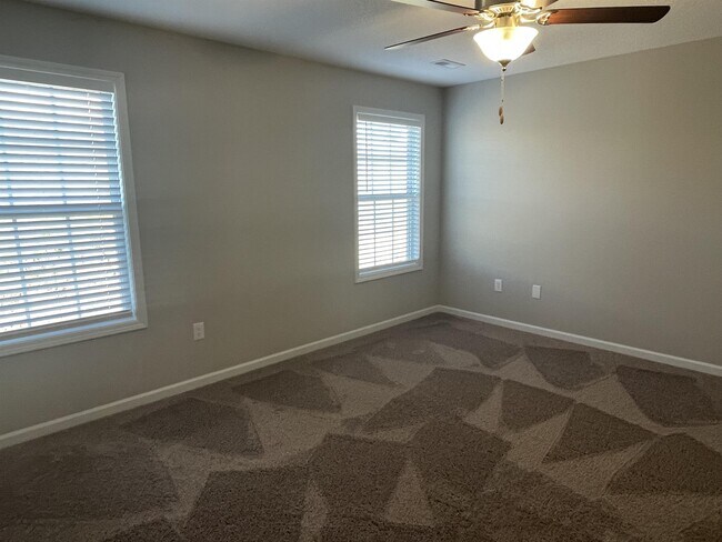 Building Photo - 8241 Zodiac Ln