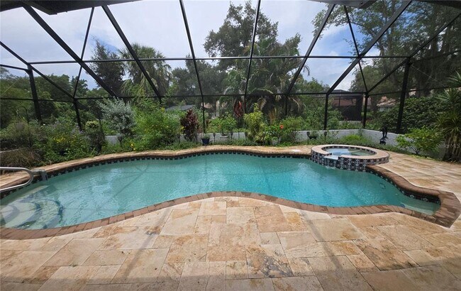 Building Photo - 3601 Garden Lakes Clenet