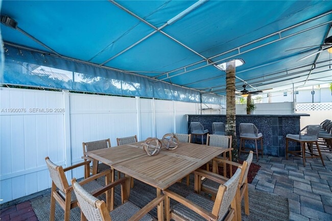 Building Photo - 474 Peninsula Dr