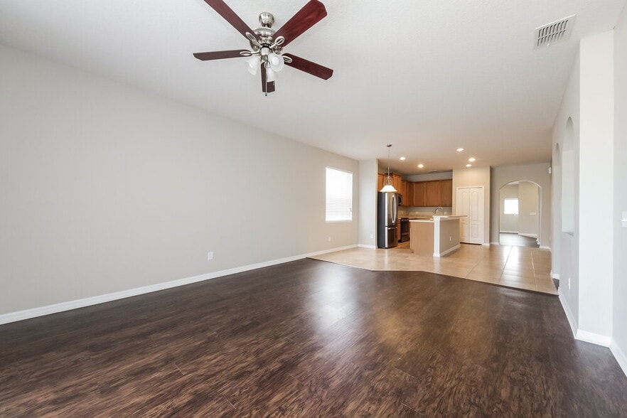 Building Photo - 2606 Corsini Ln