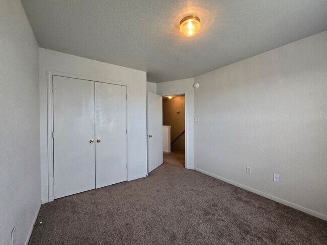 Building Photo - 1603 Dugger Cir