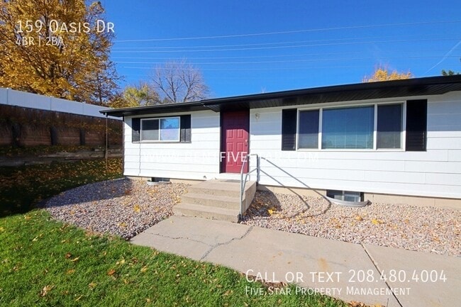 Primary Photo - 159 Oasis Dr