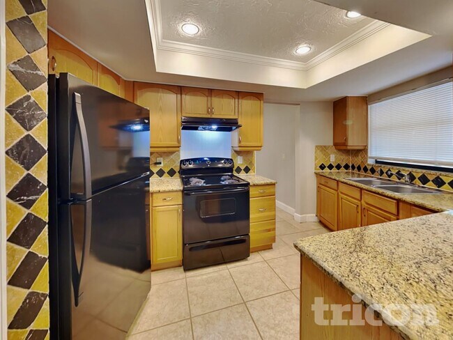 Building Photo - 818 Tarawood Ln