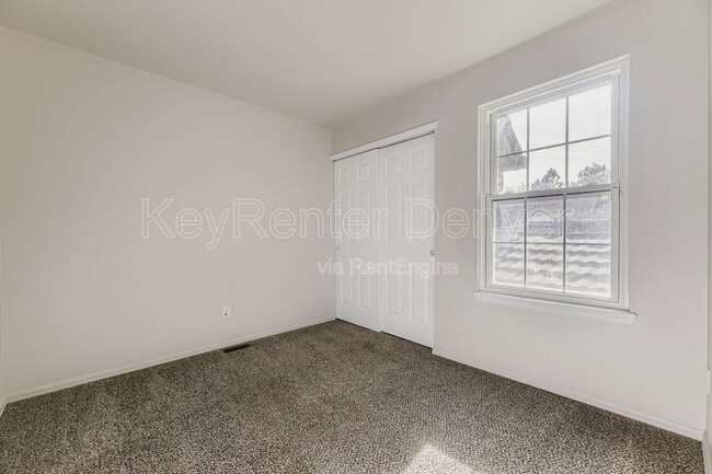 Building Photo - 5906 S Jellison St