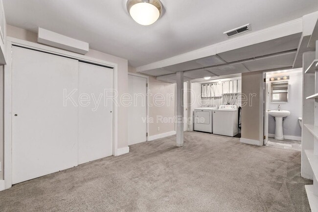 Building Photo - 4654 N Bryant St