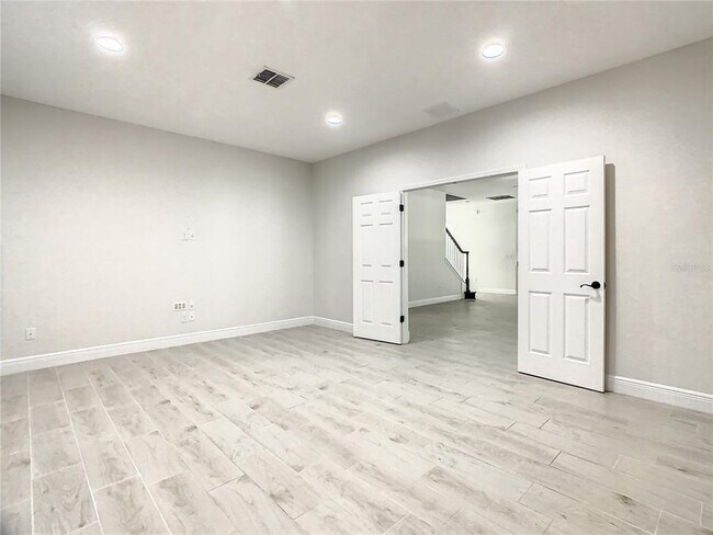 Building Photo - 8917 Blue Mesa Dr