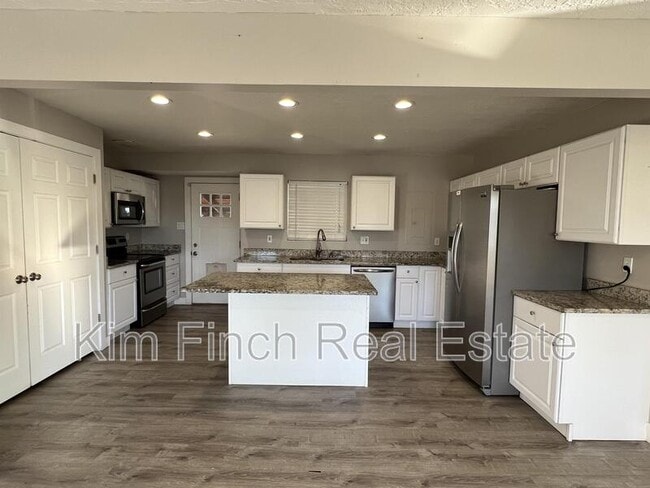 Building Photo - 4765 W 5215 S