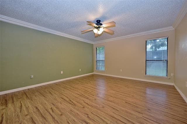 Building Photo - 4107 Pyracantha Dr