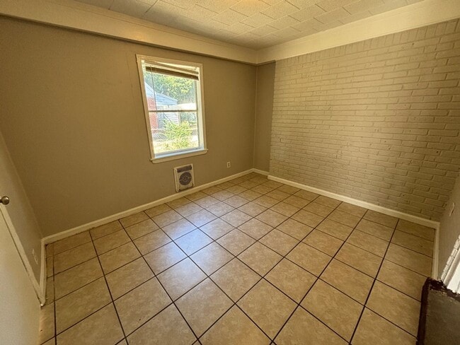 Building Photo - Bright & Modern 2-Bedroom Home in Memphis – Half Off First Month!