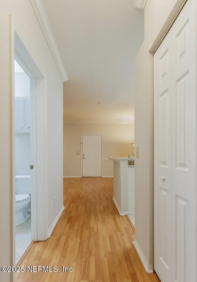 Building Photo - 13810 Sutton Park Dr N