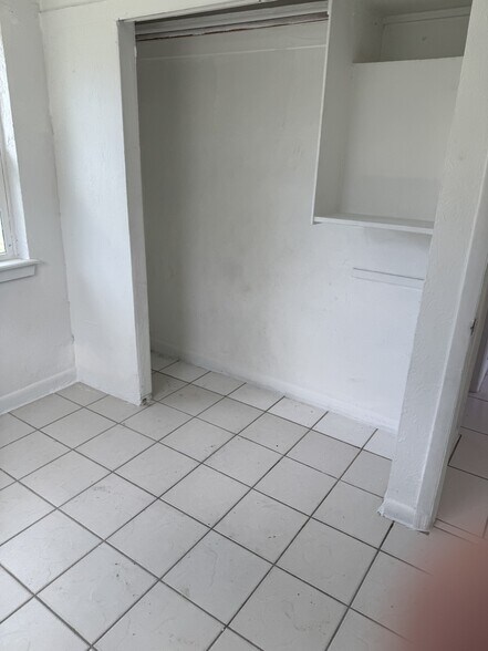 Building Photo - 3380 Ocean Pky