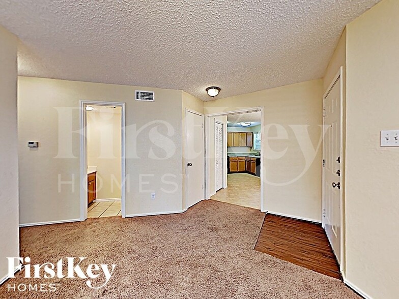 Building Photo - 6816 Dalmation Cir