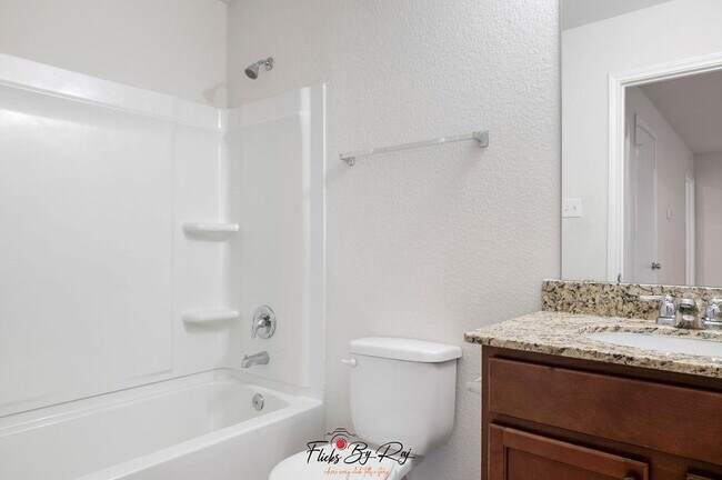 Building Photo - 279 Zuma Dr