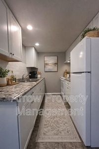 Building Photo - 2110 J St