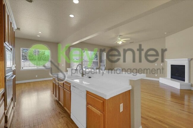 Building Photo - 9535 Setina Ln