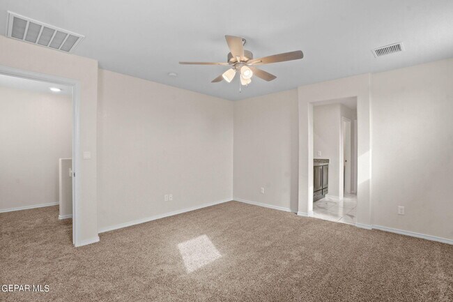 Building Photo - 11506 Summer Dr