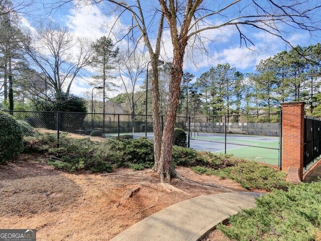 Building Photo - 3237 Waldwick Way SE