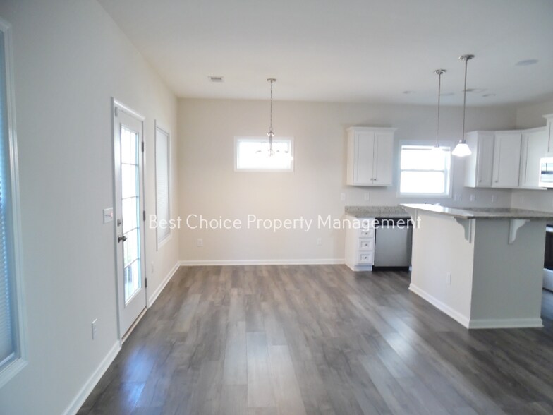 Building Photo - 176 Highland Park Ct