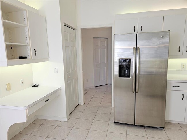 Building Photo - 835 Chalmers Dr