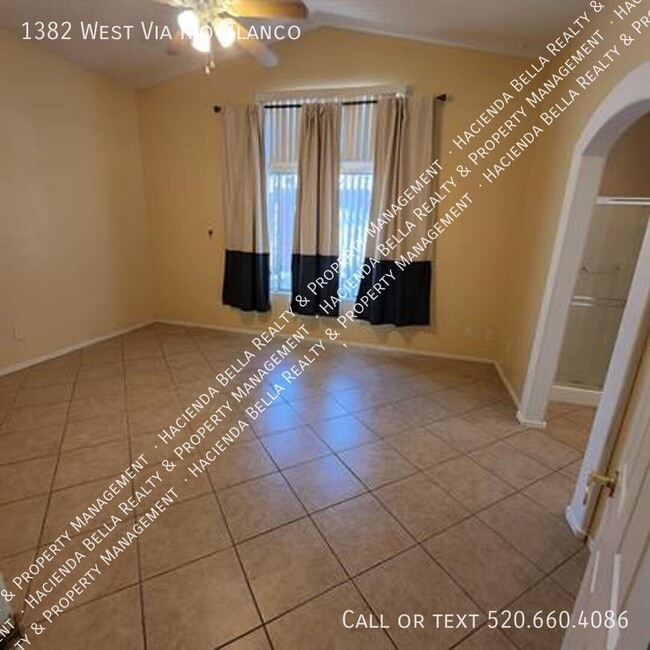 Building Photo - 1382 W Via Rio Blanco