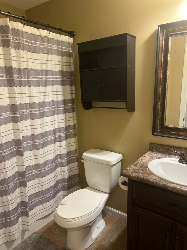 Building Photo - Charming Southern Living: Your Dream Home Awaits in Valdosta, Georgia!