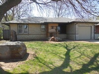 Building Photo - 3 BED 1 BATH IN CASADY HEIGHTS ADDITION OF THE VILLAGE