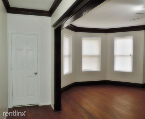 Building Photo - 2 br, 1 bath Condo - 6129 S Eberhart Ave 3...