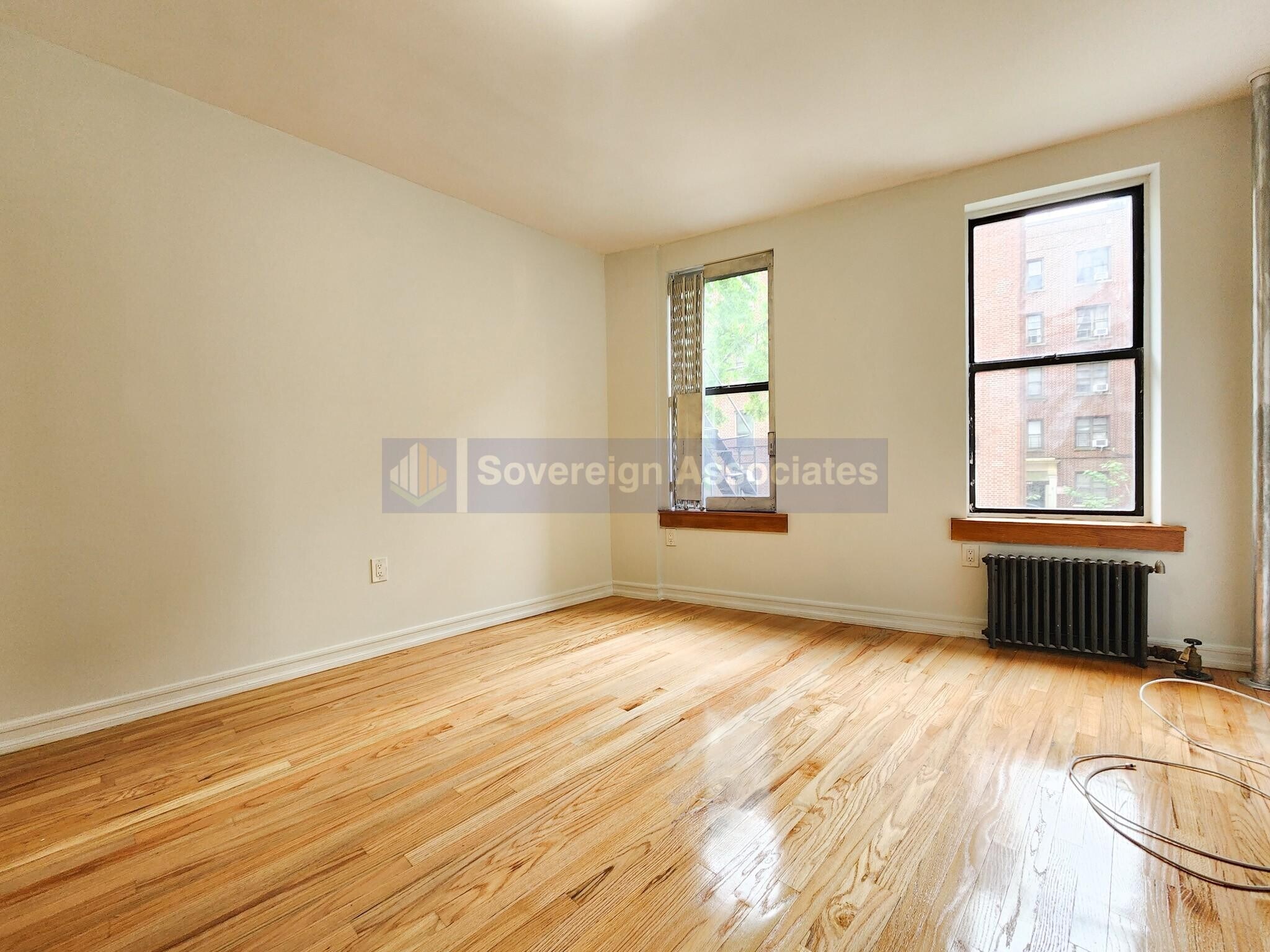 Building Photo - 112 Haven Ave