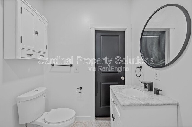 Building Photo - 433 Dorchester Ave
