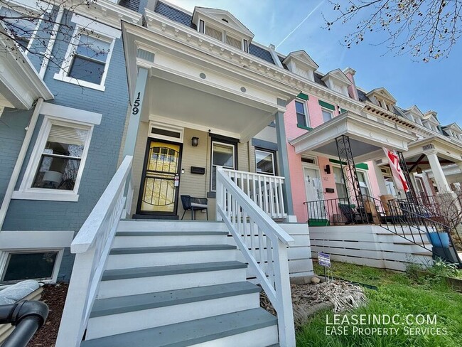 Building Photo - 159 V St NE