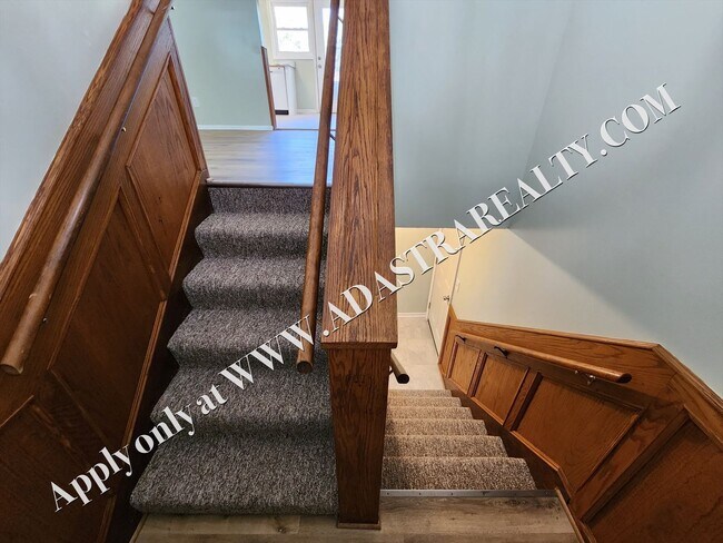 Building Photo - Nice Updated 2 Bed 1.5 Bath Duplex in Basehor-Available NOW!!