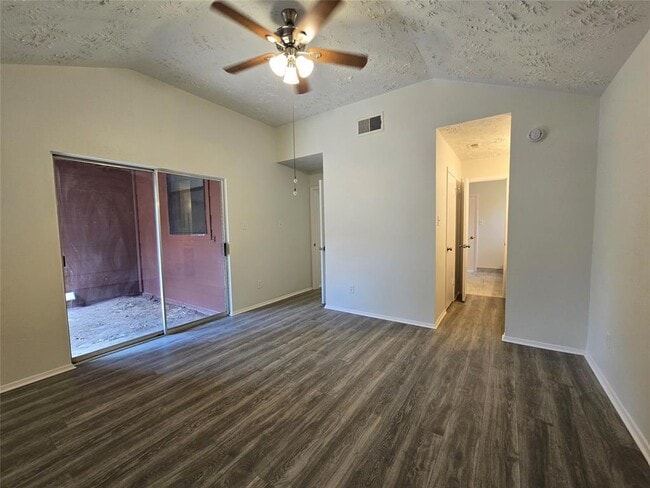 Building Photo - 7011 Foxmont Ln