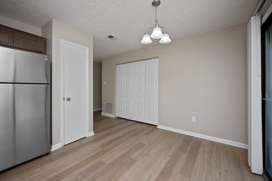 Building Photo - 3409 Woodspring Dr